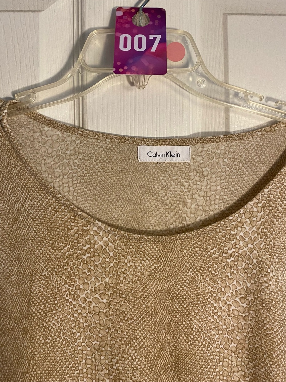🟢 Clearance- Calvin Klein shirt - Picture 5 of 9